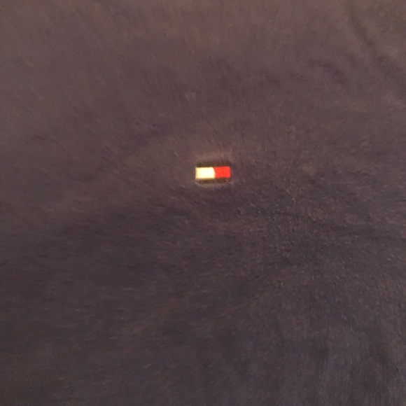 3/$20 • CROPPED TOMMY HILFIGER TEE - Picture 2 of 4